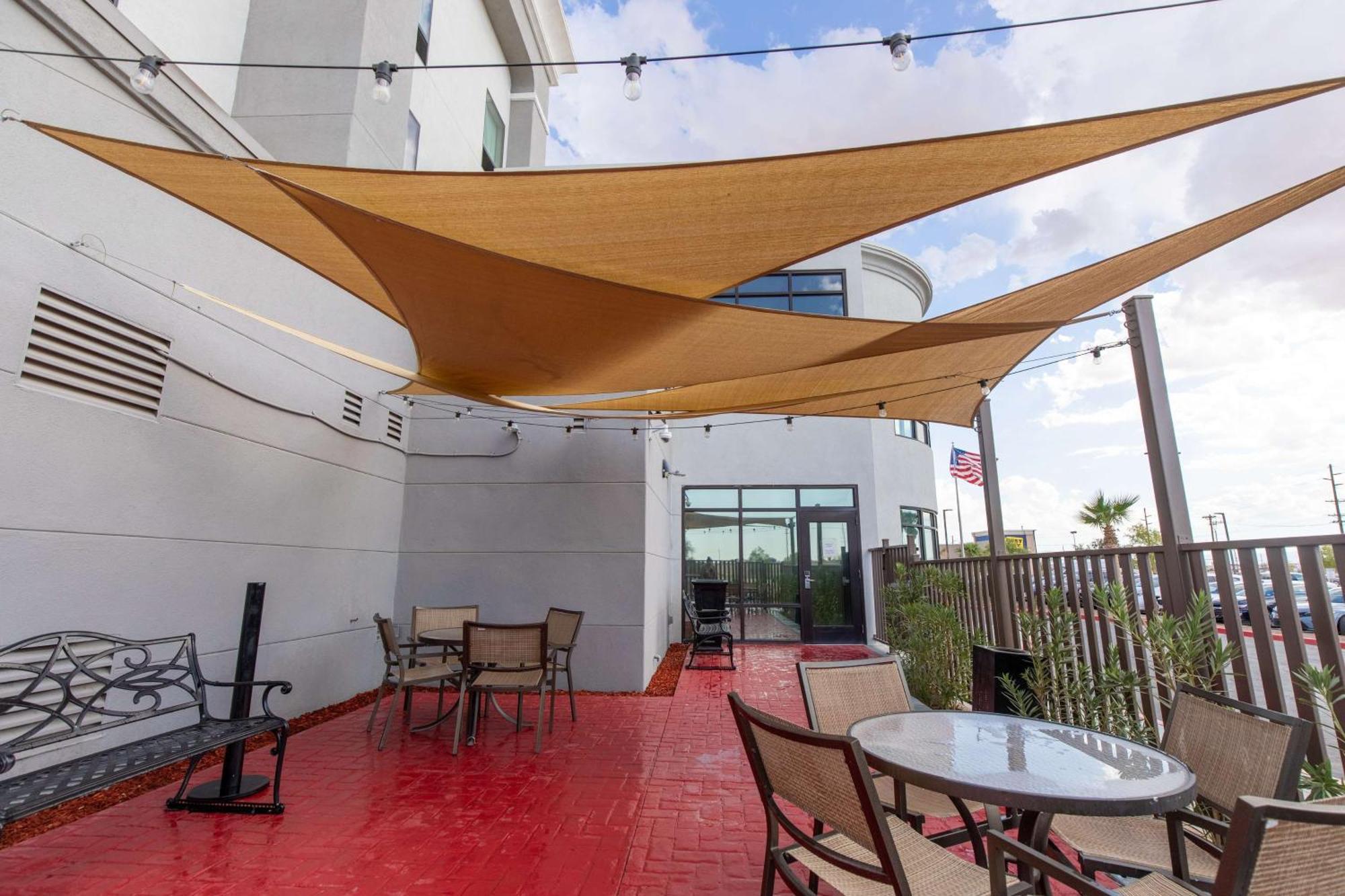 Hampton Inn El Centro Ngoại thất bức ảnh